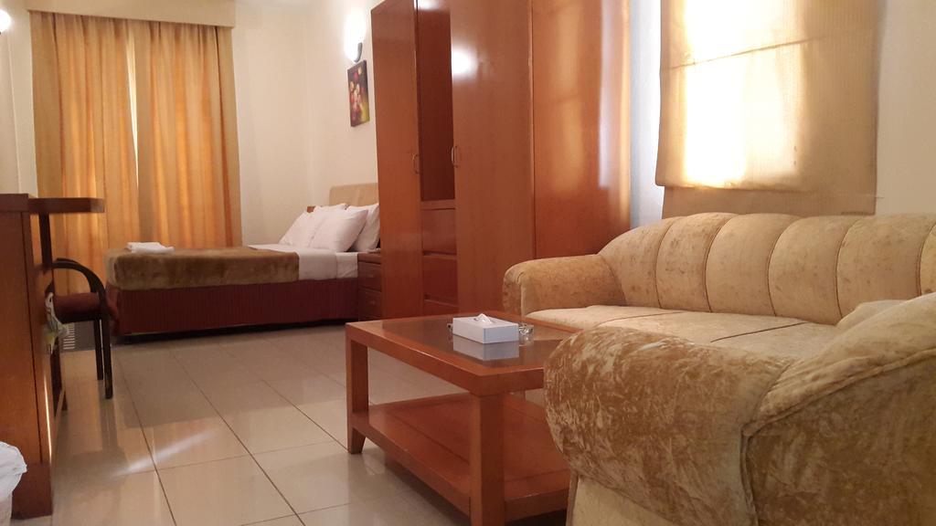 Al Raien Hotel Apartment Dubai Oda fotoğraf