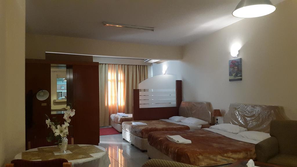 Al Raien Hotel Apartment Dubai Oda fotoğraf
