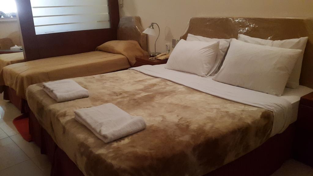 Al Raien Hotel Apartment Dubai Oda fotoğraf
